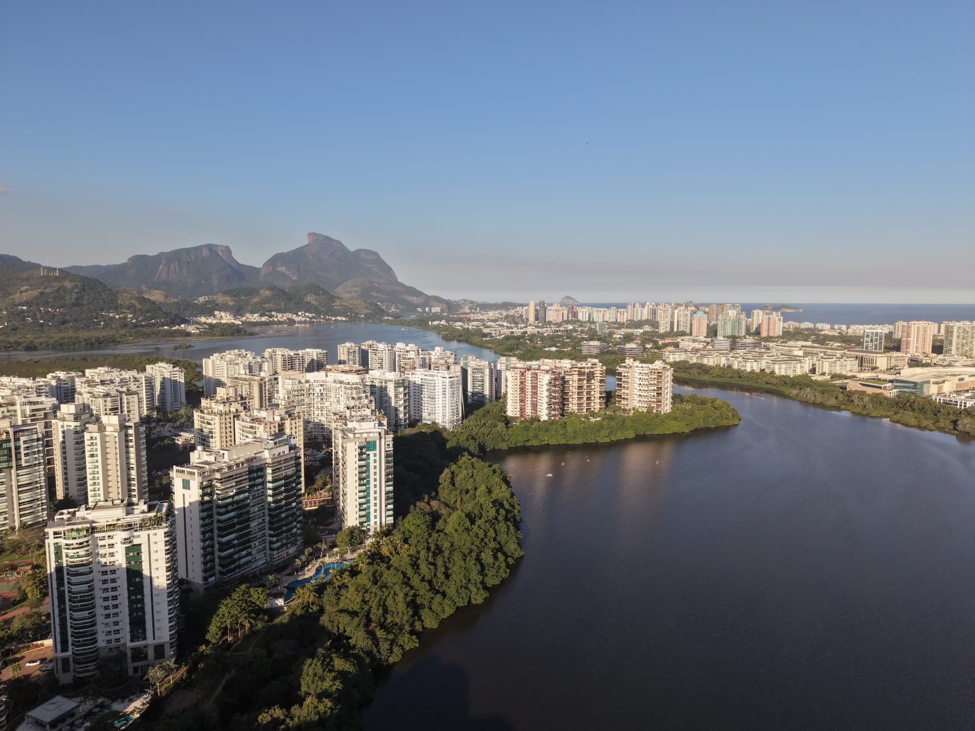 Filmagem aerea imobiliaria na Peninsula, Rio de Janeiro